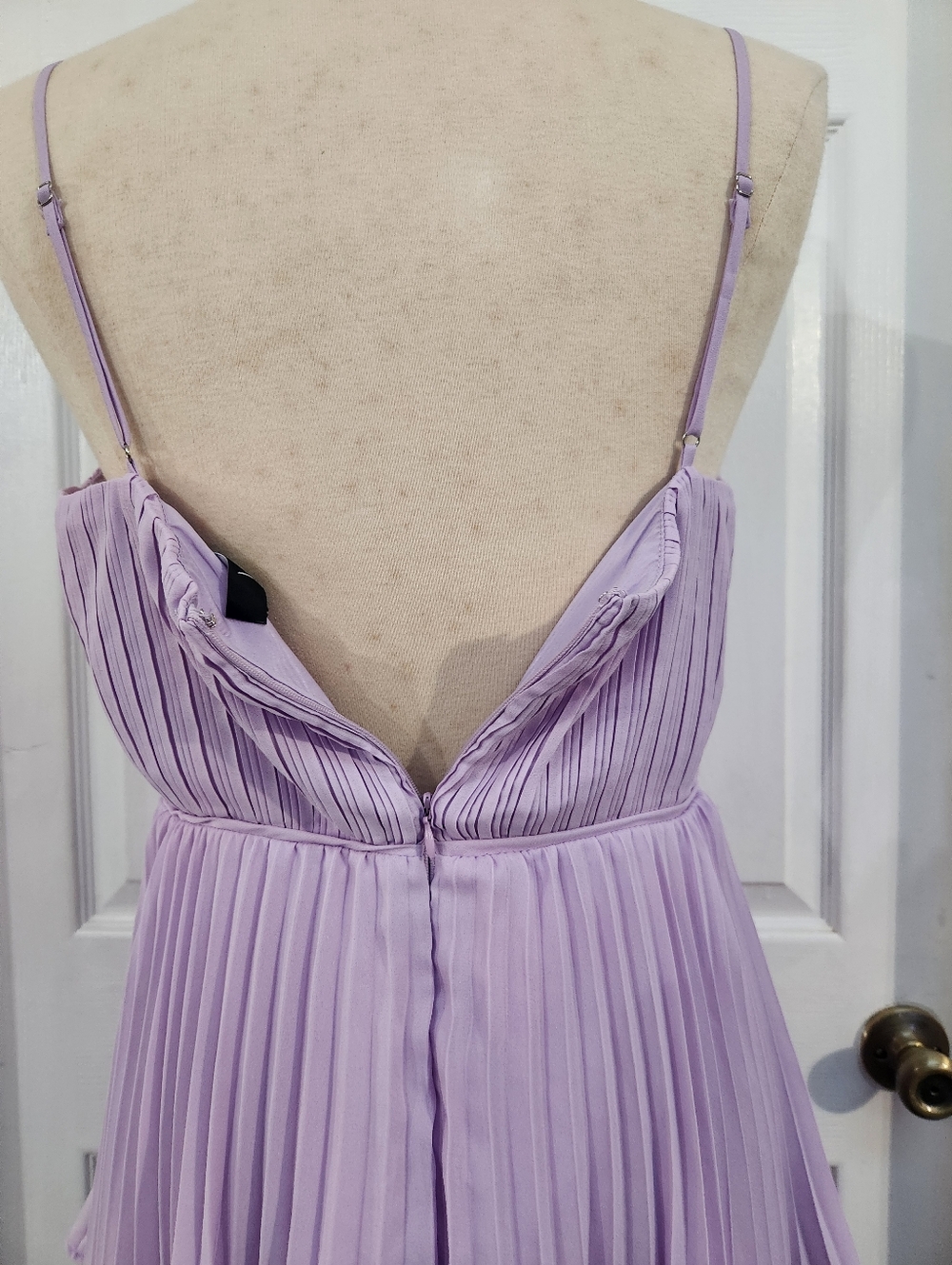 Lulu's Soft Lilac Tiered Midi Dress with Sweetheart Neckline - Picture 11 of 16